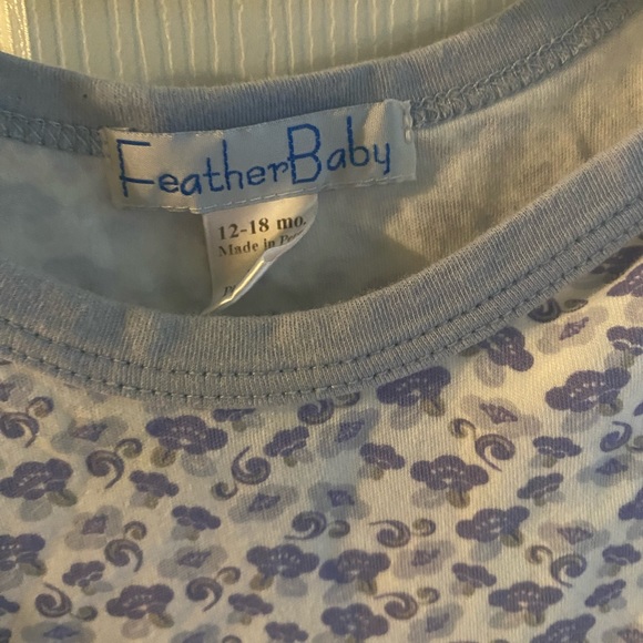 Feather Baby onesie - Picture 4 of 5